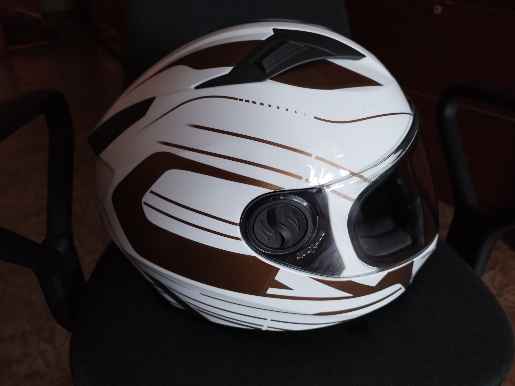 Мотоциклетний шолом GEON Helmets