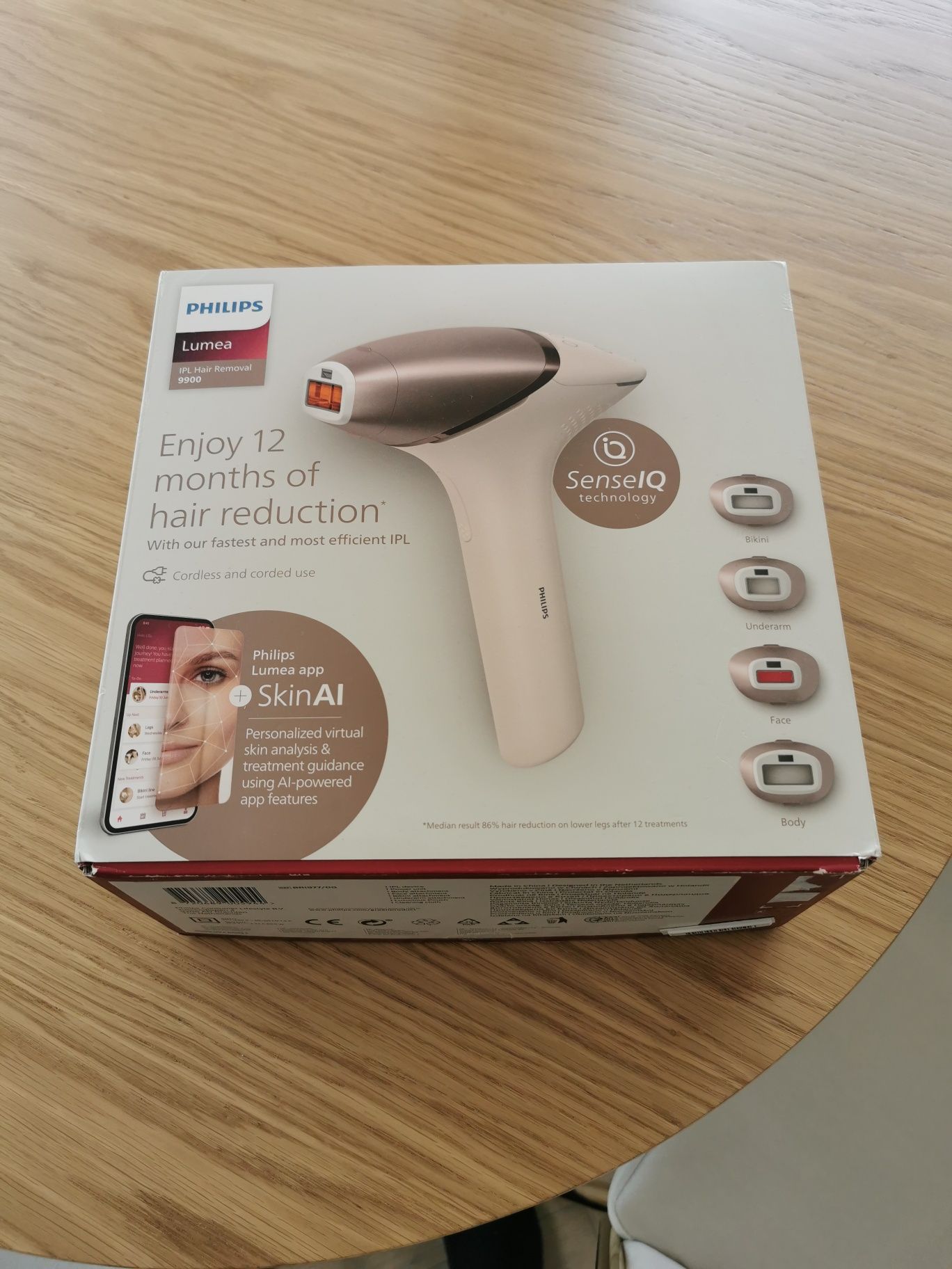 Depilator laserowy PHILIPS Lumea seria 9900 Prestige BRI977 SenseI