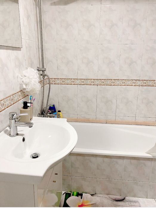 Aluga-se quarto em Trajouce