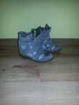 Nowe swietne sneakersy zamszowe hit