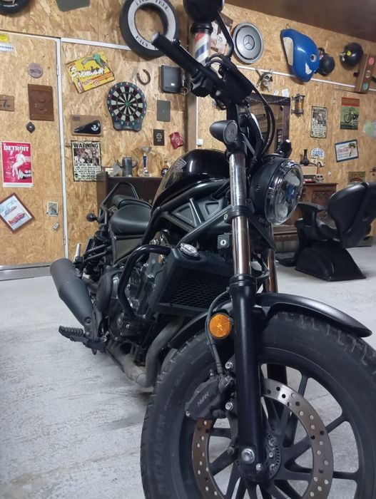 Honda rebel 500 poucos klm