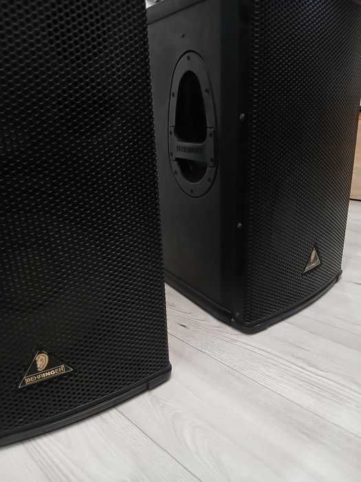 Продам  колонки BEHRINGER