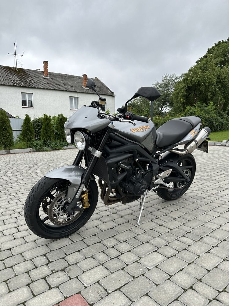 Triumph StreetTriple 675R  2010 хороший торг!