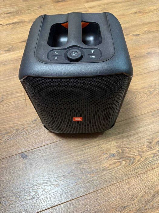 Колонка JBL PartyBox Encore Essential  (JBLPBENCOREESSEP)