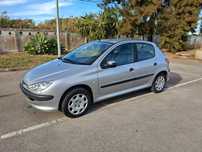 Peugeot 206 muito bom