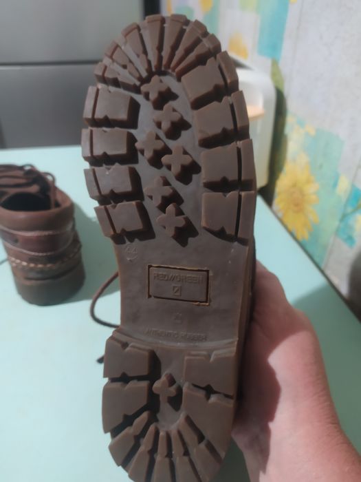 Новые кожаные туфли 42 р