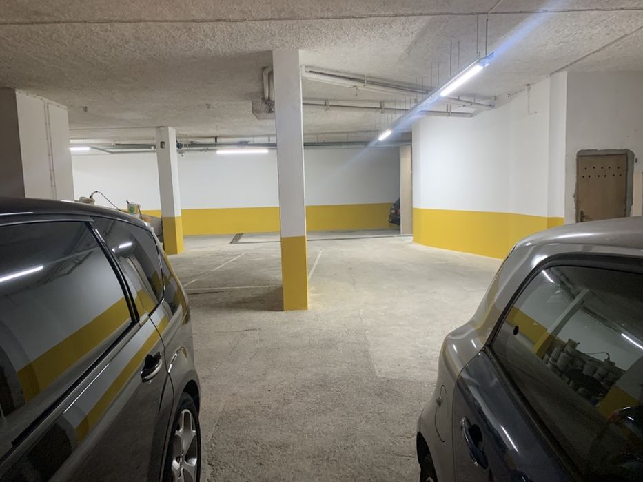 Lug. Garagem *CENTRO* - Rua D. Pedro V/Rua do Taxa