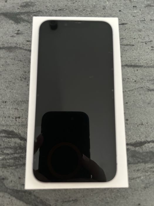 Iphone 14 na gwarancji