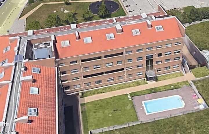 Canelas T2 - Triplex à Venda no condomínio Solar Condes de Resende