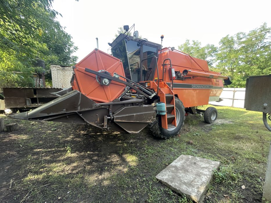 Комбайн Дронінборг 4500