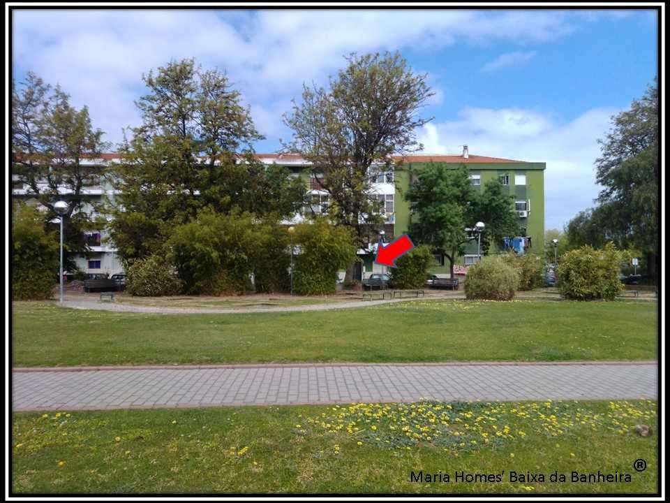 Apartamento T1  (Baixa da Banheira - Junto ao Parque Zeca Afonso)