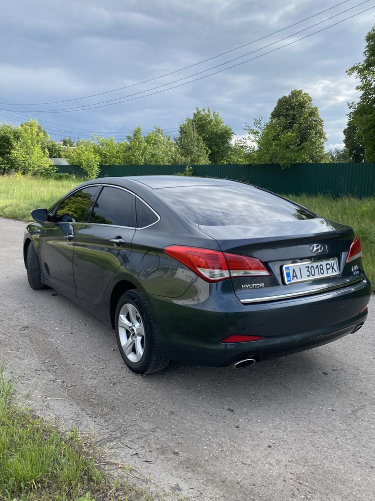 Продам хюндай І 40