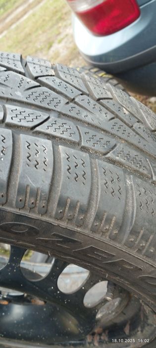 Продам комплект 4 диски з резиною Pirelly.Тільки самовивіз.