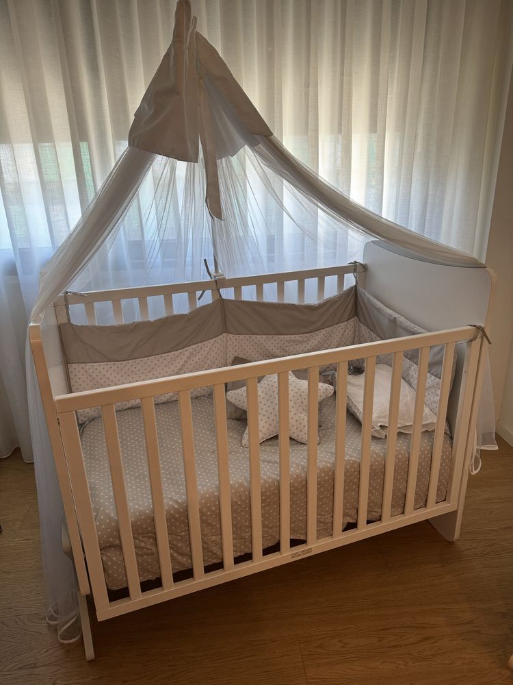 Cama e armario de bebe