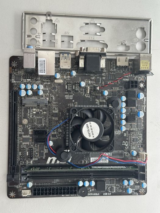 Комплект msi am1i 4 ядра 4гб