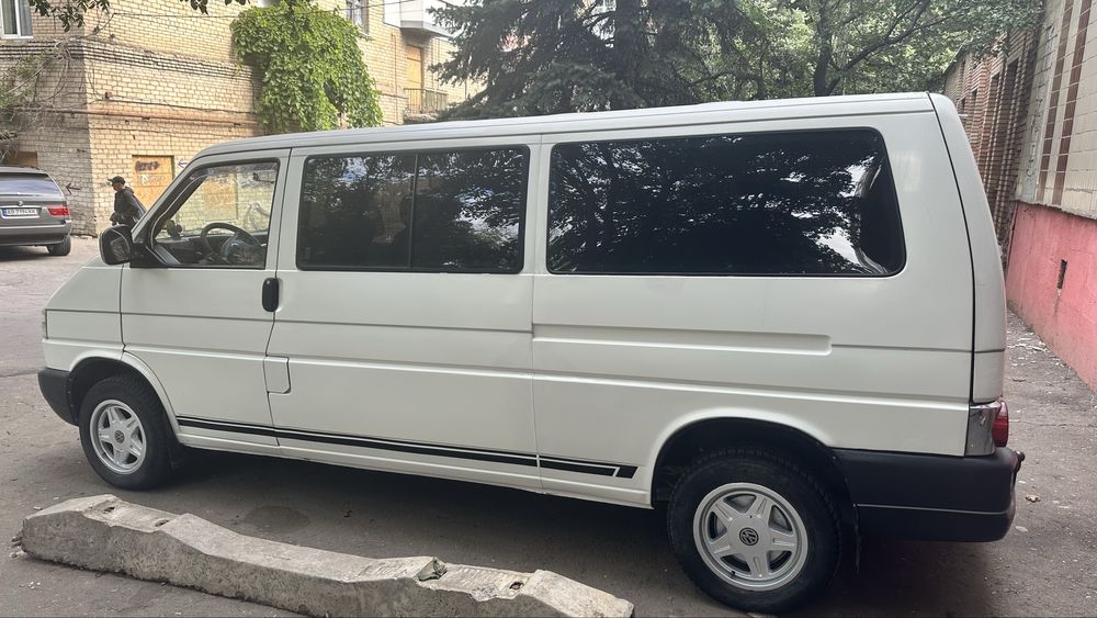 Продам бус Т4. 1994 року. Цікавить обмін на квадроцикл з моєю доплат..