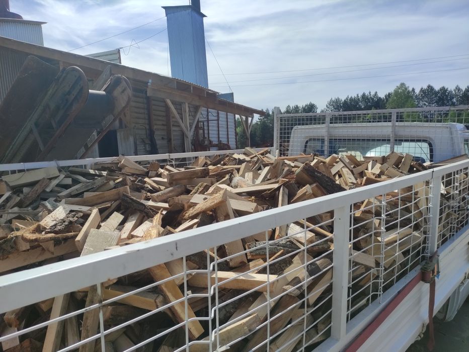 Drewno opałowe dębowe suche do pieca kominka zrzyny oszasty do palenia