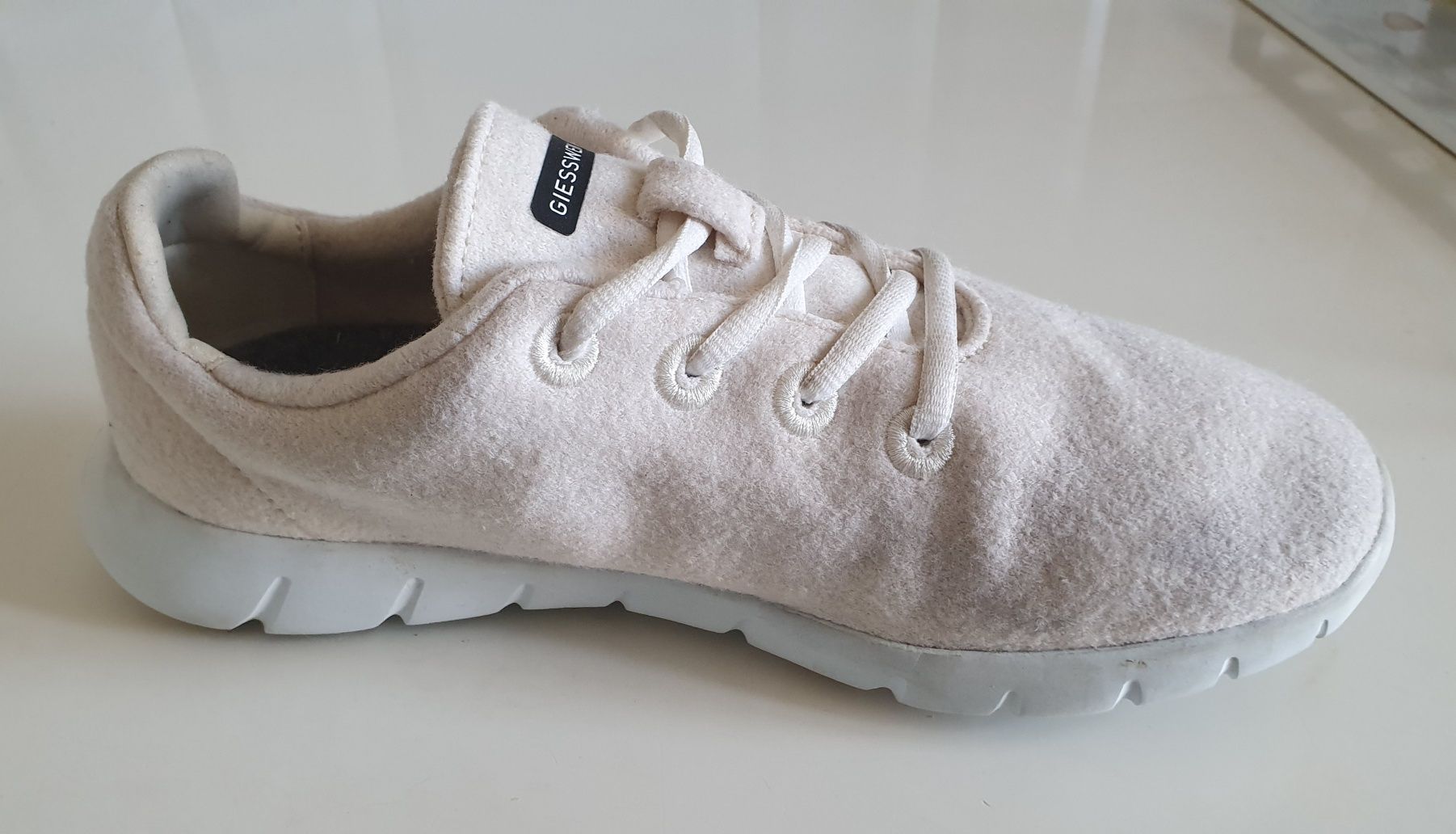 800 zł w salonie GIESSWEIN roz. 41 merino runners wełniane Premium