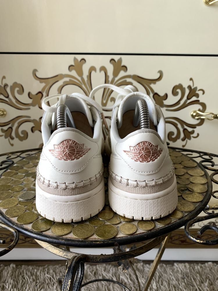 Кремовые кожаные кеды кроссы кроссовки nike air jordan 1 retro 38
