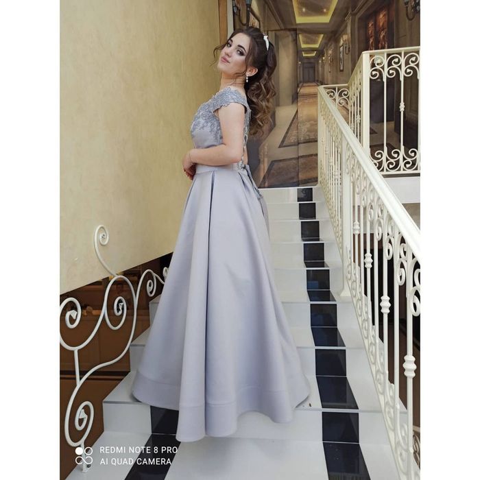 Випускне пляття.