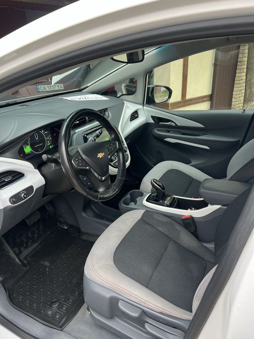 Продам Bolt 2017