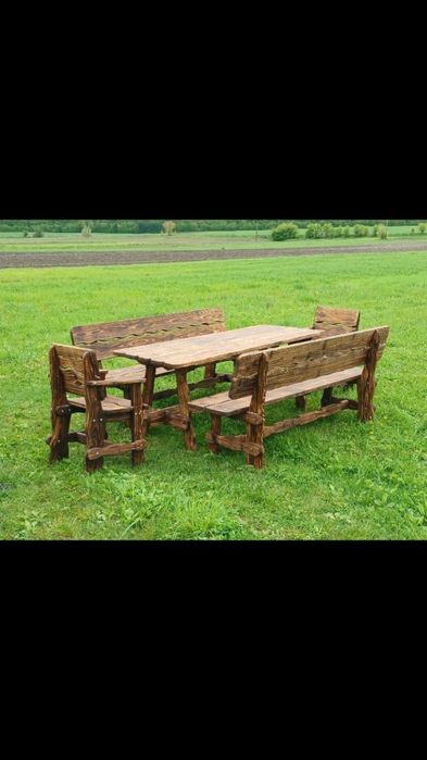 Стіл з лавками. Стіл. Лавки. Крісла. Табуретки.