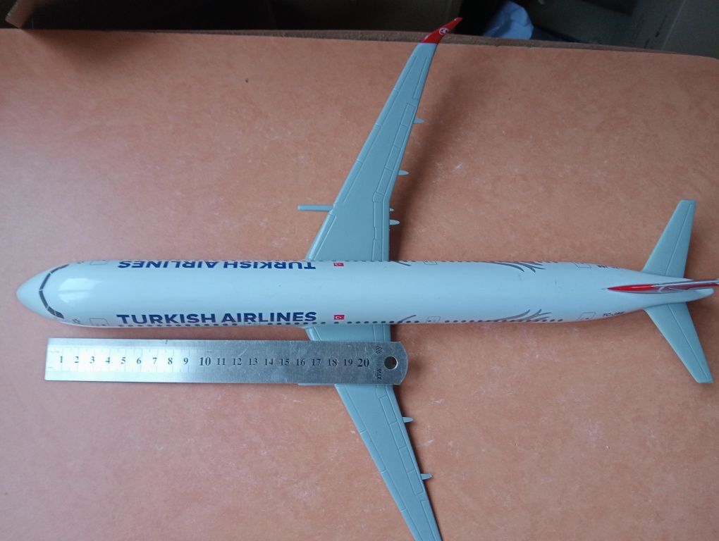 Модель самолёта airbus a321-200