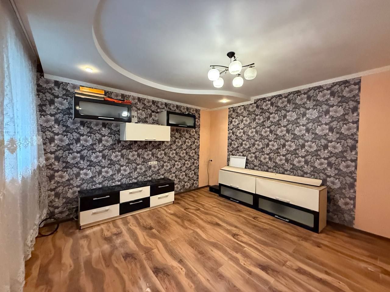 1 кім квартира в центрі з а/о