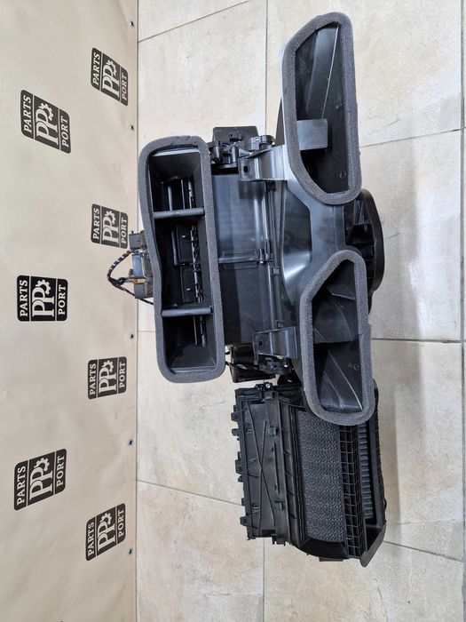 Пічка перед volkswagen atlas sel 3qf816005j