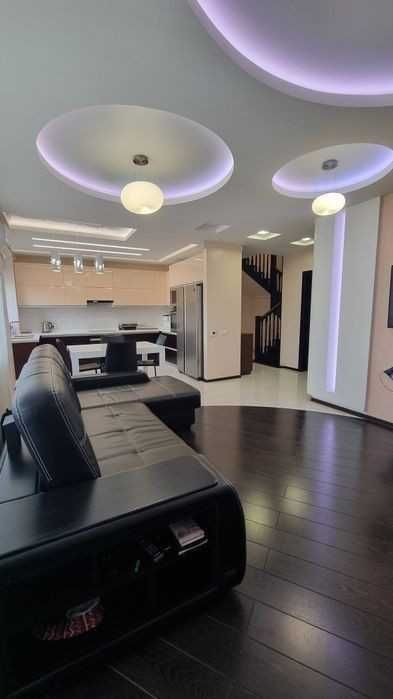 продаж квартири класу "комфорт" 160м в ЖК Олімпійській