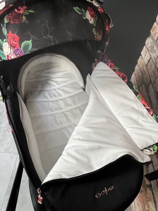 Cybex Spring Bloosom dark Priam 4.0+ fotelik