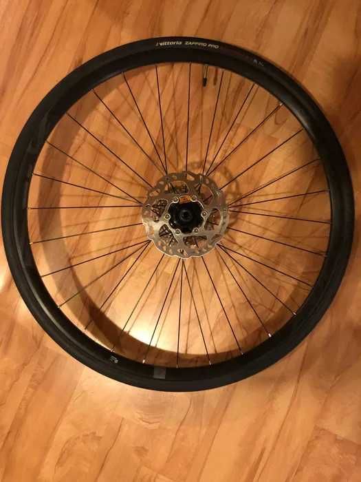 Komplet całe Koła Fulcrum racing 9 (900) db pod osie 12 mm,tarcze opon