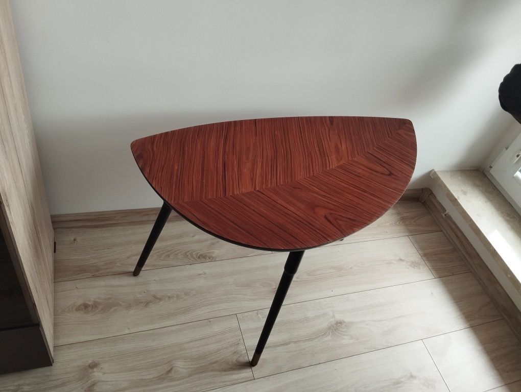 Stolik Ikea liść