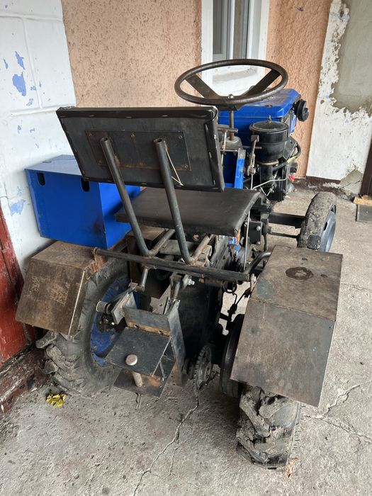 Продам мотоблок Зубр