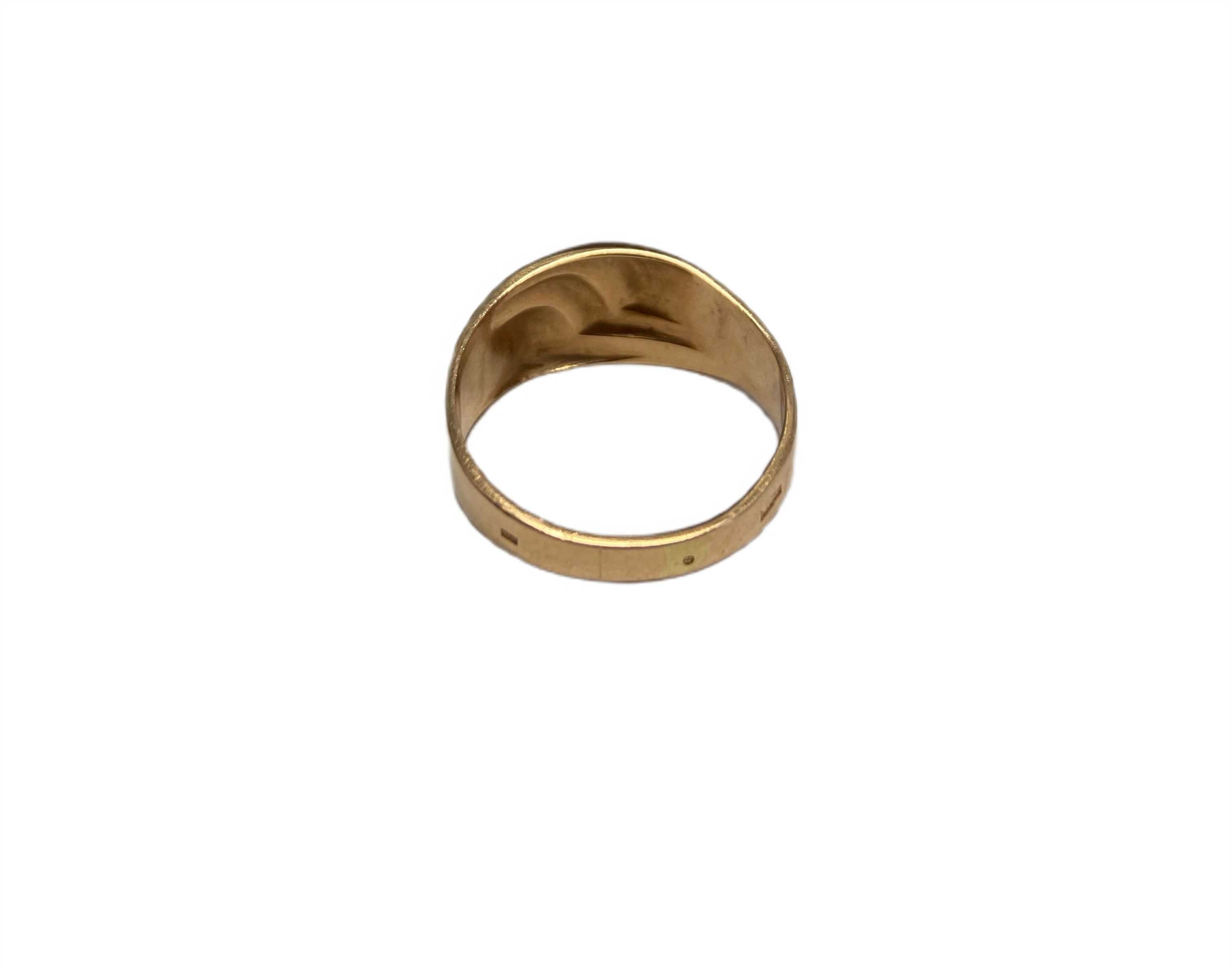 Złoty pierścionek 585/5,32g r24