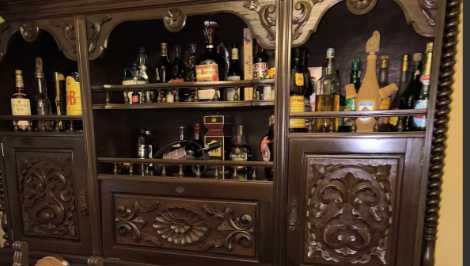 Móvel antigo de alta qualidade