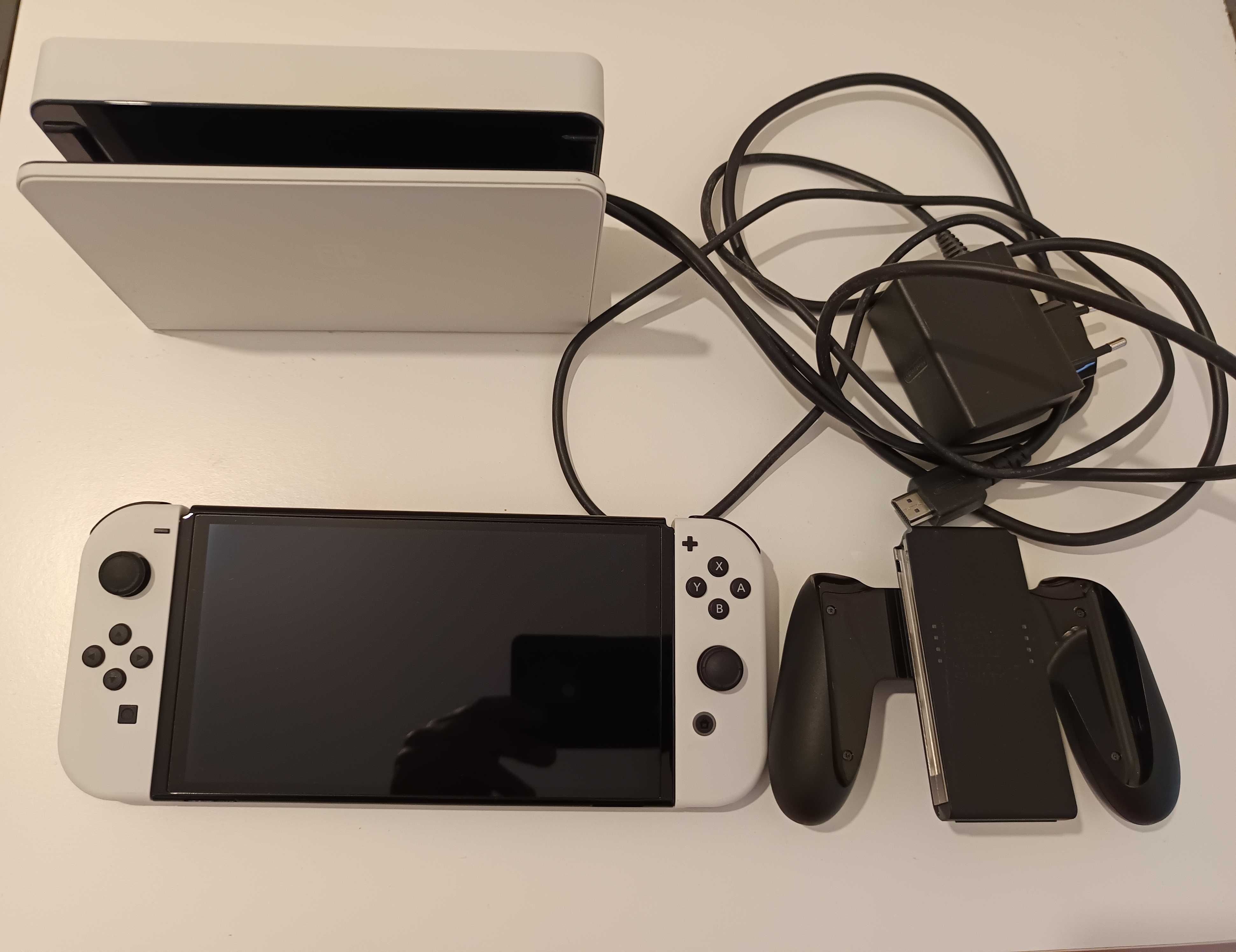 Nintendo Switch OLED + jogo