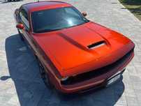 Dodge Challenger Dodge Challenger unikatowy kolor