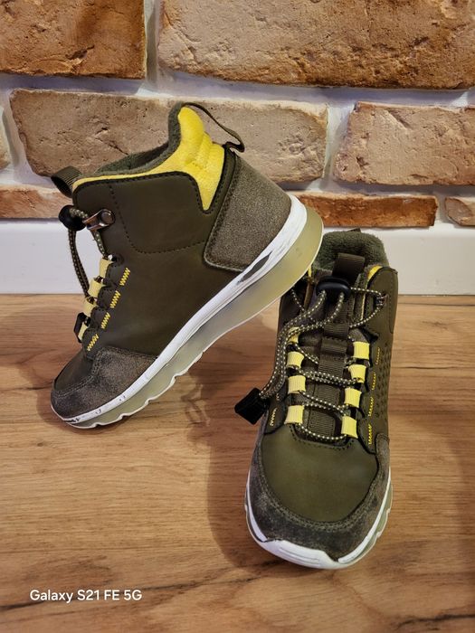 Ocieplane buty na jesień dla chłopca rozmiar 32