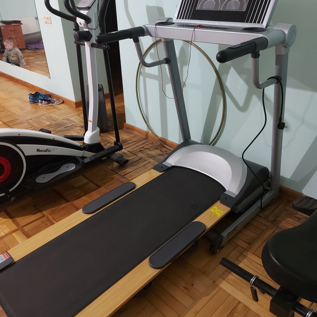 Электрическая беговая дорожка   HouseFit