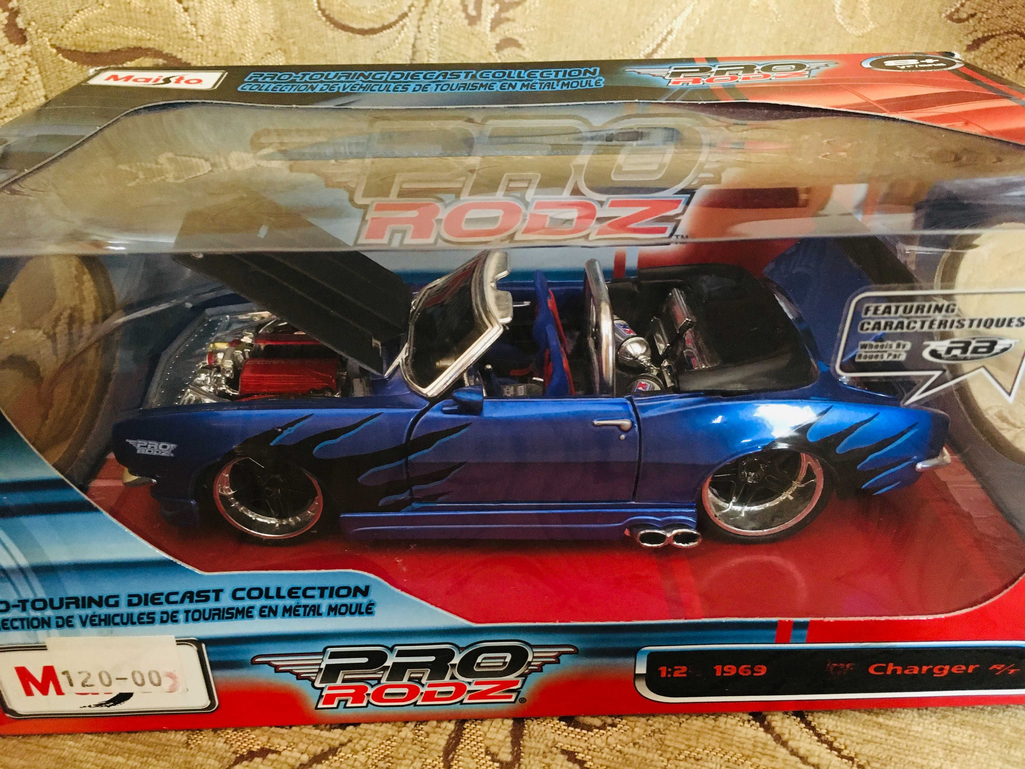 Модель Maisto 1969 Chevrolet Camaro SS Convertible 1/24