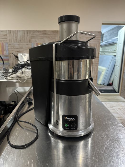 Професійний соковитискач Ceado ES500