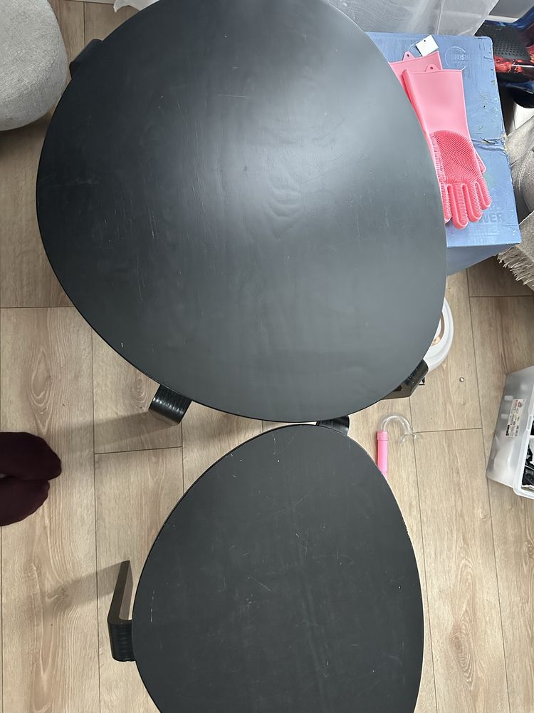 Konplet stolikow