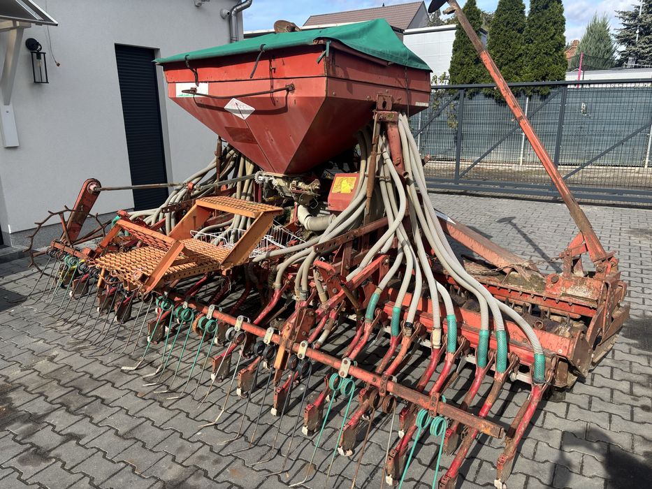 Agregat uprawowo siewny Kuhn