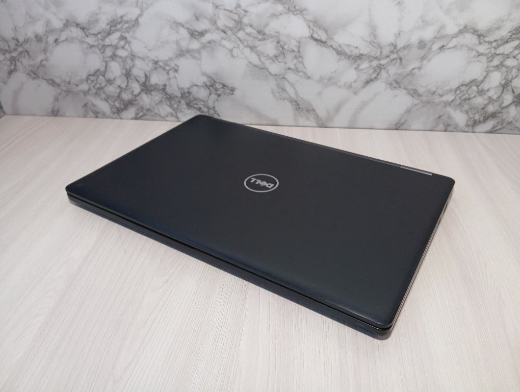 Okazja! Laptop Dell latitude 5590 i5-7Gen RAM 16GB dla pracy i nauki