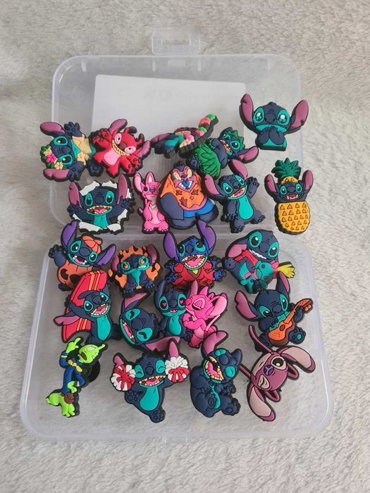 Piny Przypinki do butów Charms Crocks Lilo i Stitch 22 sztuki
