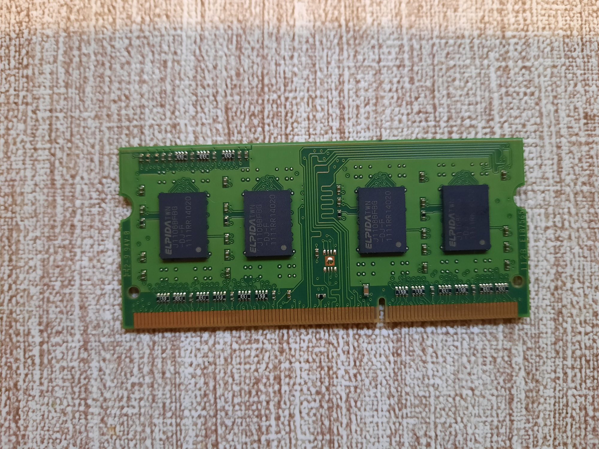 Пам'ять DDR3 1GB для ноутбука
