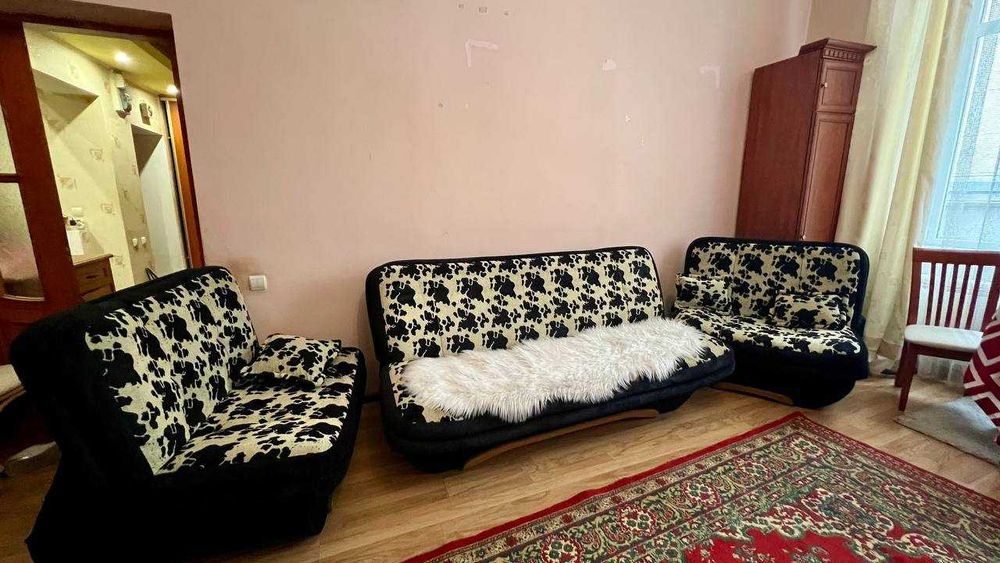 Оренда 2-кімнатної квартири на вул. Банківська — Центр міста