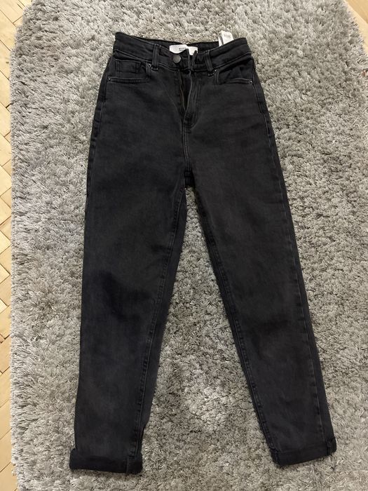 Джинси чорні Mom розмір 32 Resrerved