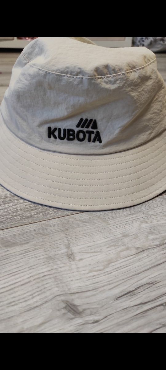 Nowy kapelusz kubota
